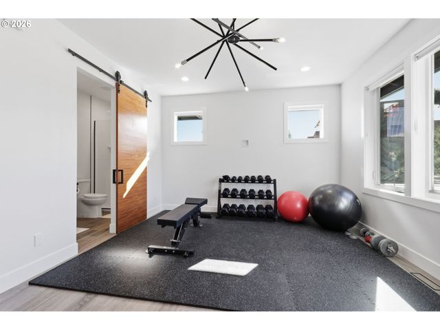 23015 Sw BYERS LAKE Ter, Sherwood, OR 97140