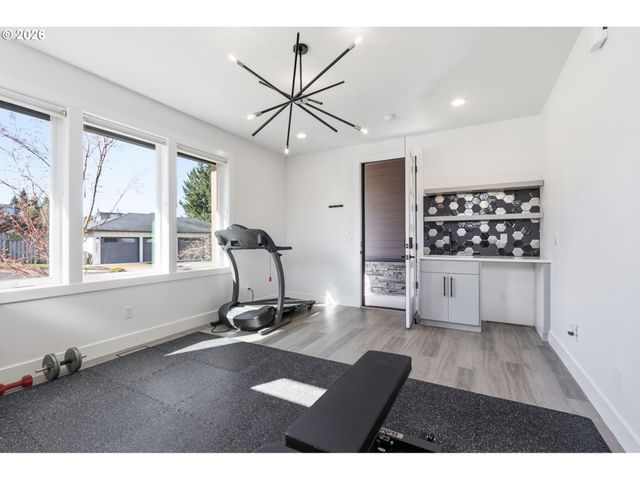 23015 Sw BYERS LAKE Ter, Sherwood, OR 97140