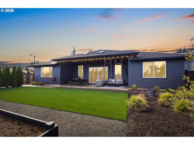 23015 Sw BYERS LAKE Ter, Sherwood, OR 97140