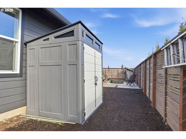 23015 Sw BYERS LAKE Ter, Sherwood, OR 97140