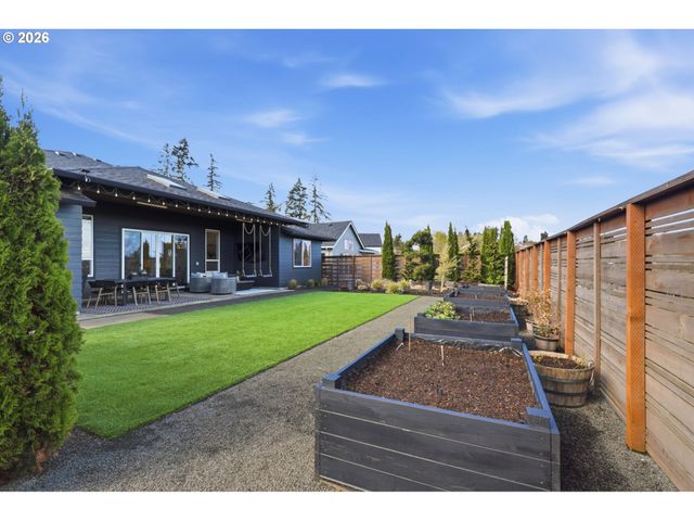 23015 Sw BYERS LAKE Ter, Sherwood, OR 97140