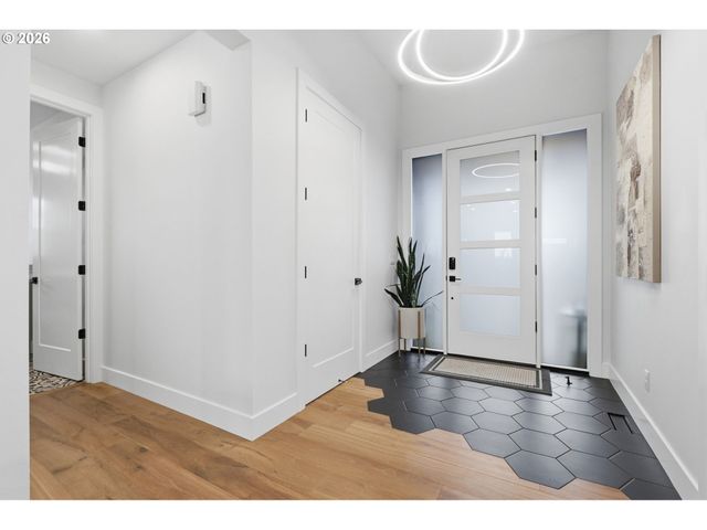 23015 Sw BYERS LAKE Ter, Sherwood, OR 97140