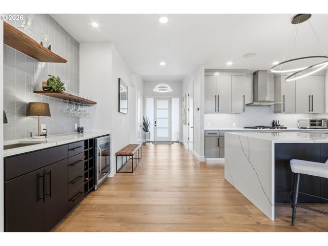 23015 Sw BYERS LAKE Ter, Sherwood, OR 97140