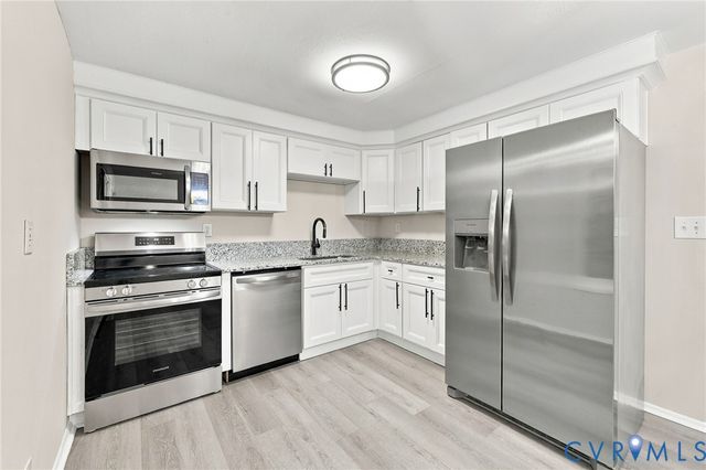 9206 Emmett Rd, Glen Allen, VA 23060
