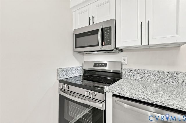 9206 Emmett Rd, Glen Allen, VA 23060