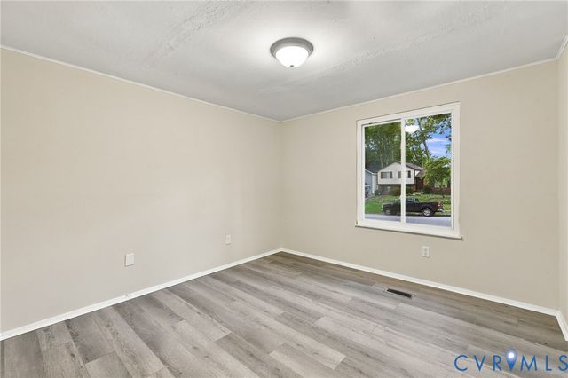 9206 Emmett Rd, Glen Allen, VA 23060