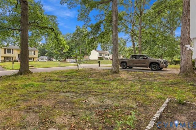 9206 Emmett Rd, Glen Allen, VA 23060