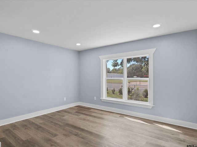 100 LYNCH ST, Hawkins, TX 75765