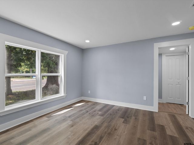 100 LYNCH ST, Hawkins, TX 75765