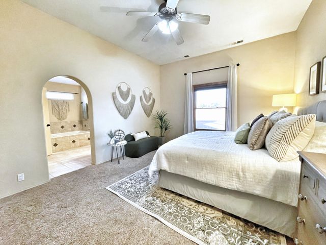 10536 Portofino Drive NW, Albuquerque, NM 87114