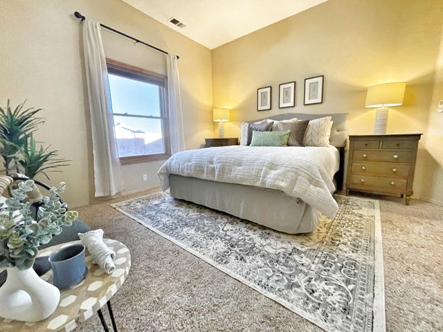 10536 Portofino Drive NW, Albuquerque, NM 87114