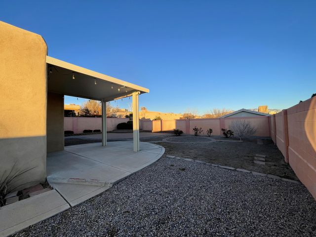10536 Portofino Drive NW, Albuquerque, NM 87114