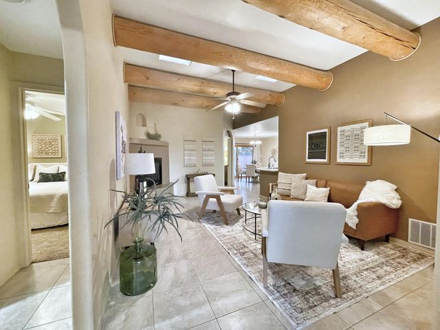 10536 Portofino Drive NW, Albuquerque, NM 87114