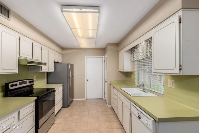 9706 W SANDSTONE Drive, Sun City, AZ 85351