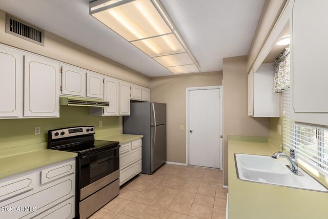 9706 W SANDSTONE Drive, Sun City, AZ 85351