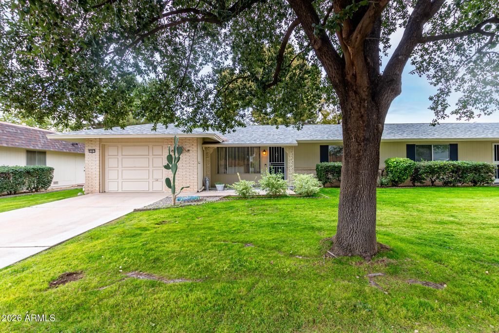 9706 W SANDSTONE Drive, Sun City, AZ 85351