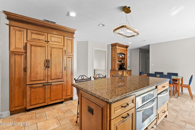 53 Jamestown Road, Eatontown, NJ 07724