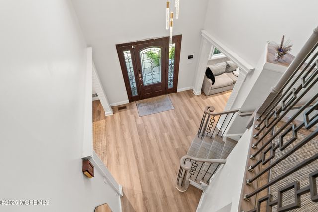 53 Jamestown Road, Eatontown, NJ 07724