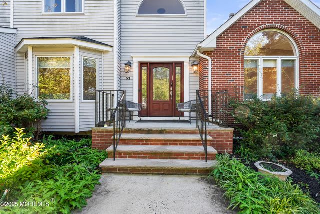 53 Jamestown Road, Eatontown, NJ 07724