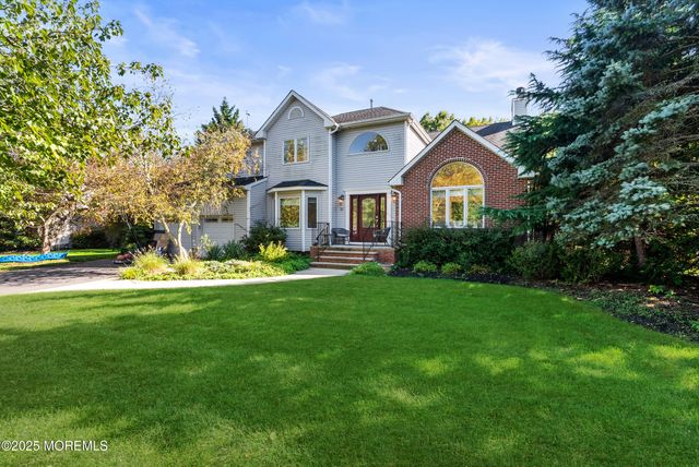 53 Jamestown Road, Eatontown, NJ 07724