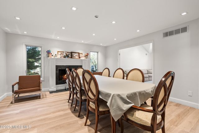 53 Jamestown Road, Eatontown, NJ 07724