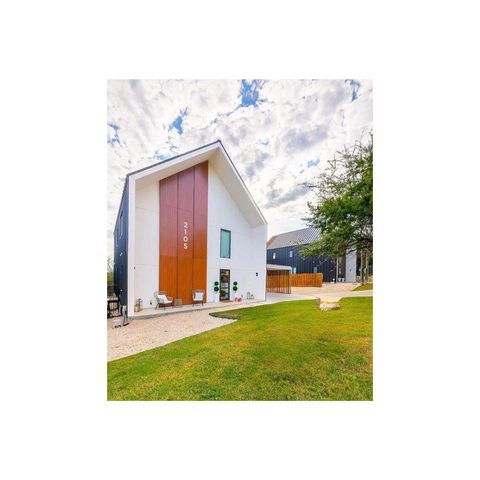 2105 Crazyhorse PASS, Austin, TX 78734