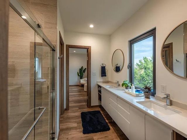 2105 Crazyhorse PASS, Austin, TX 78734