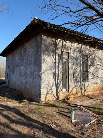 15934 HWY 25, Holliday, TX 76366