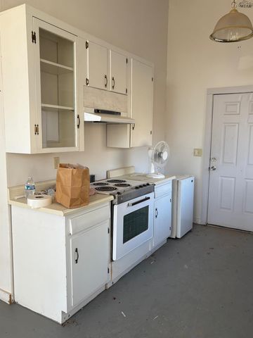 15934 HWY 25, Holliday, TX 76366