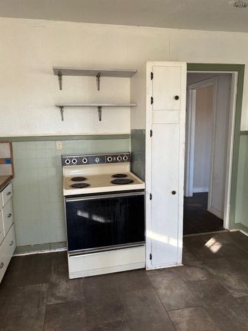 15934 HWY 25, Holliday, TX 76366