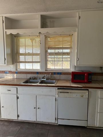 15934 HWY 25, Holliday, TX 76366