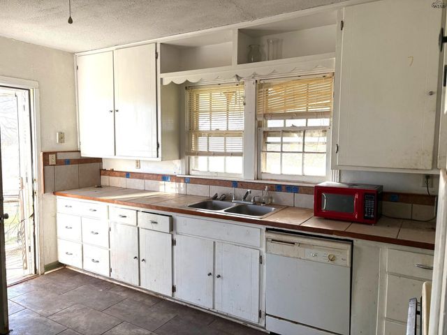 15934 HWY 25, Holliday, TX 76366