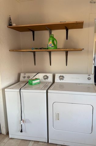 15934 HWY 25, Holliday, TX 76366