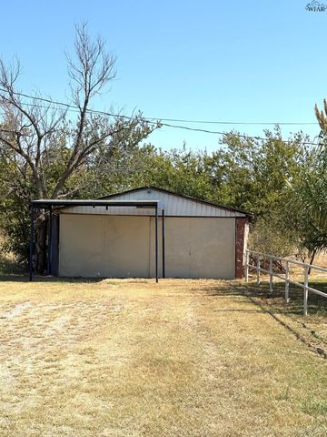 15934 HWY 25, Holliday, TX 76366