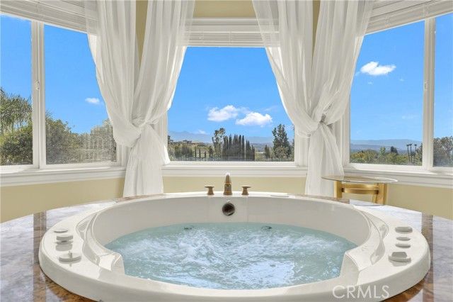 7231 Brandon Court, Riverside, CA 92506