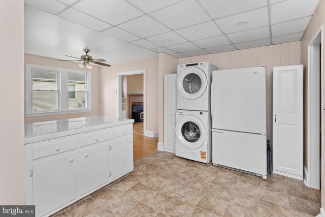 6 BUTTS AVE, Bordentown, NJ 08505