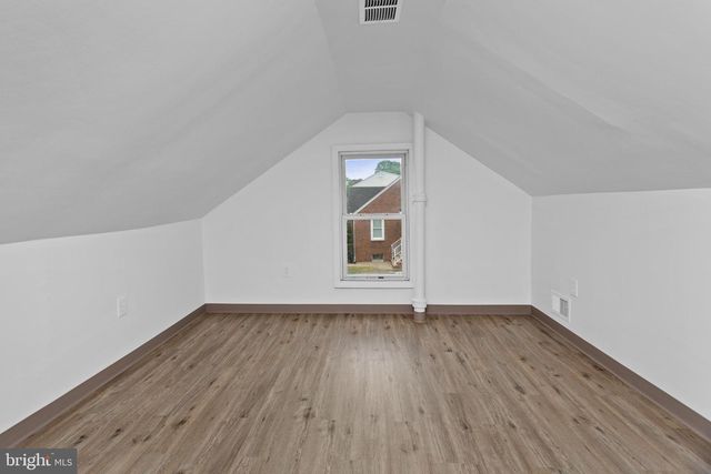 6 BUTTS AVE, Bordentown, NJ 08505