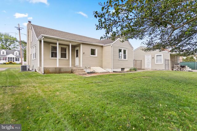 6 BUTTS AVE, Bordentown, NJ 08505