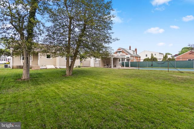 6 BUTTS AVE, Bordentown, NJ 08505