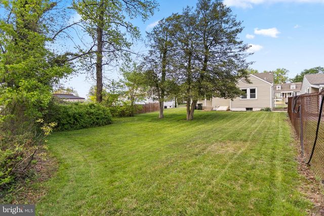 6 BUTTS AVE, Bordentown, NJ 08505