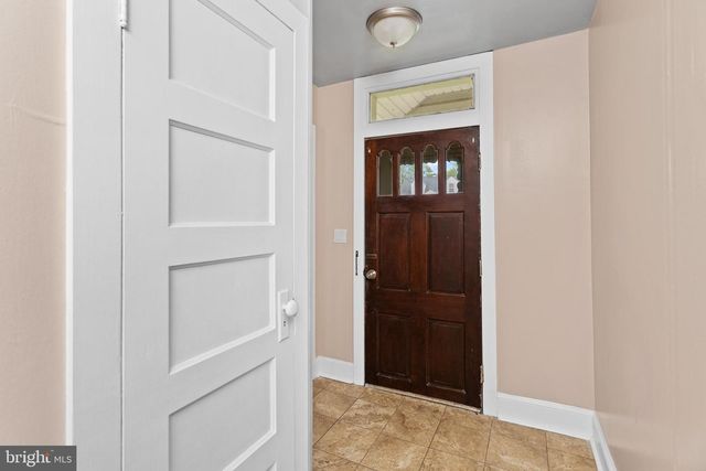 6 BUTTS AVE, Bordentown, NJ 08505