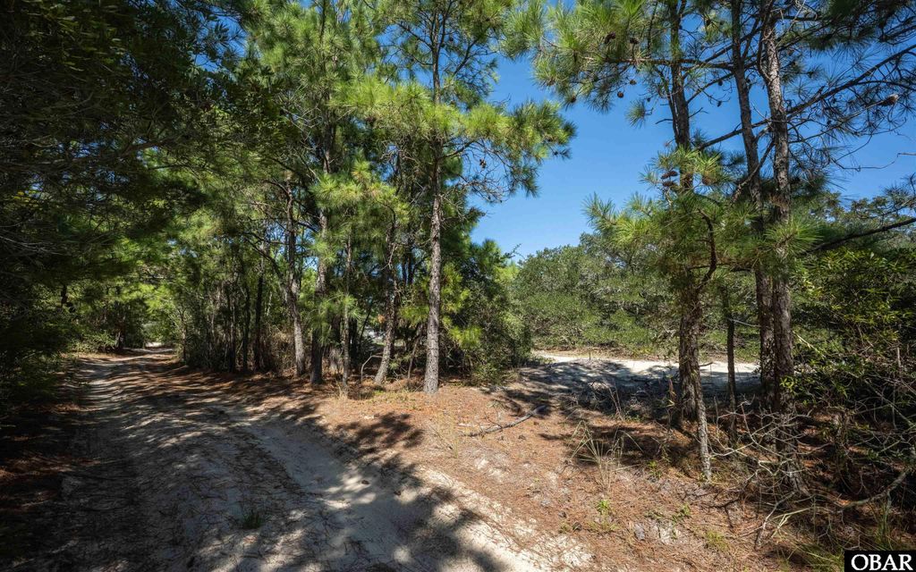 Image 16 of property listing at 2277 W Bluefish Crescent, Corolla, NC 27927