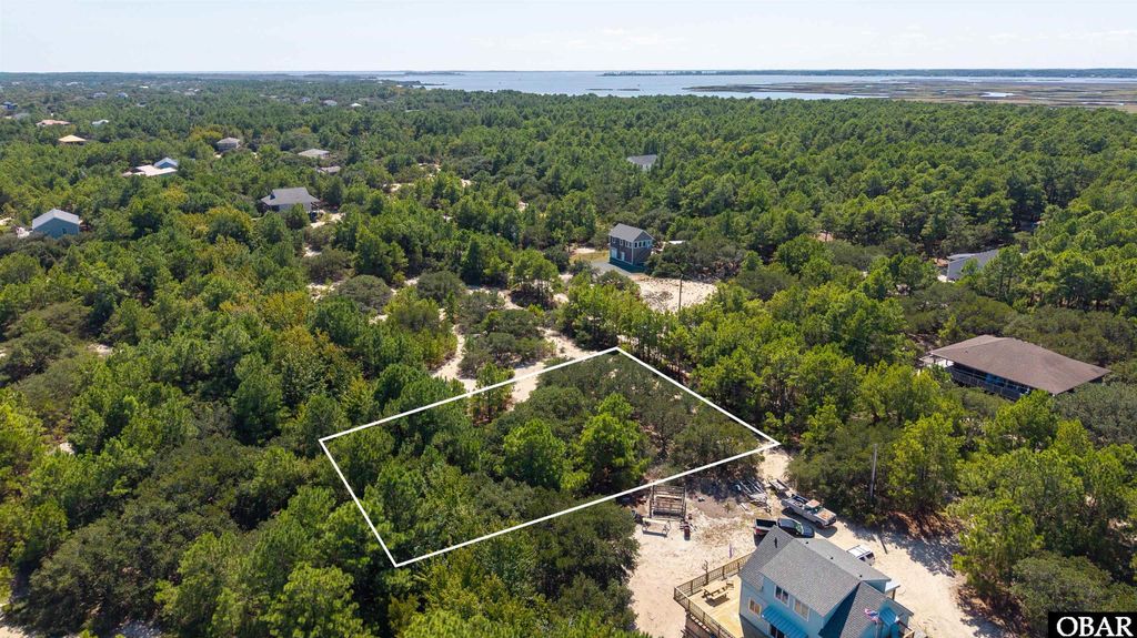 Image 4 of property listing at 2277 W Bluefish Crescent, Corolla, NC 27927