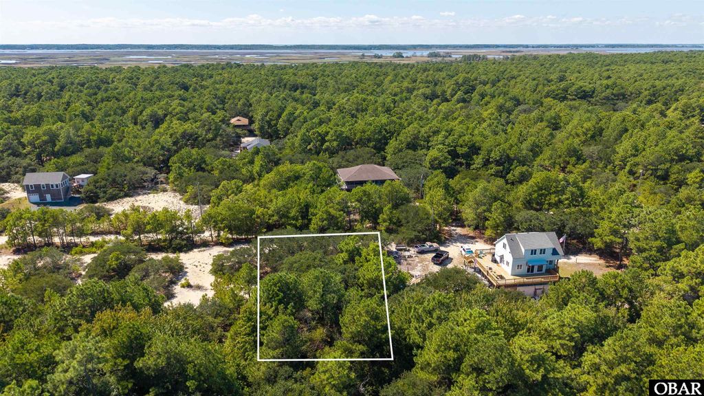 Image 7 of property listing at 2277 W Bluefish Crescent, Corolla, NC 27927