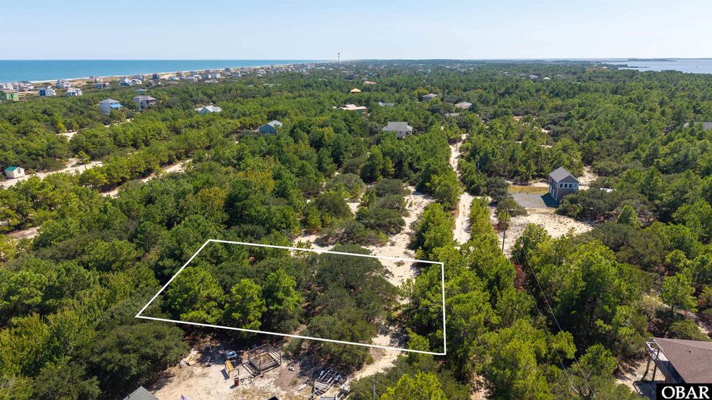 Image 8 of property listing at 2277 W Bluefish Crescent, Corolla, NC 27927