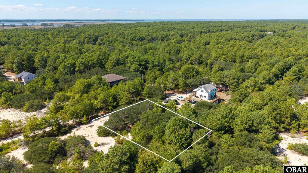 Image 9 of property listing at 2277 W Bluefish Crescent, Corolla, NC 27927