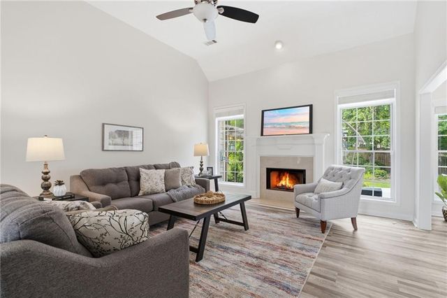 4169 Chatham View Drive, Buford, GA 30518
