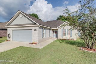 2325 Rhonda Avenue, Ocean Springs, MS 39564