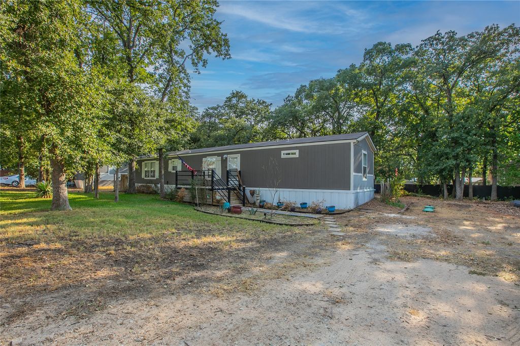 6612 Timberhaven Court, Granbury, TX 76049 — photo 2