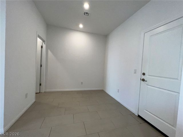 230 Wewatta Avenue, Henderson, NV 89011